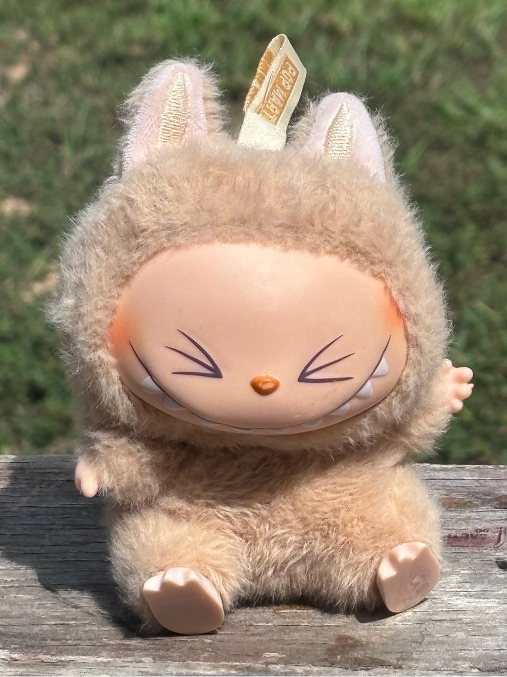Pop Mart Sisi Labubu “Have A Seat” Plush!